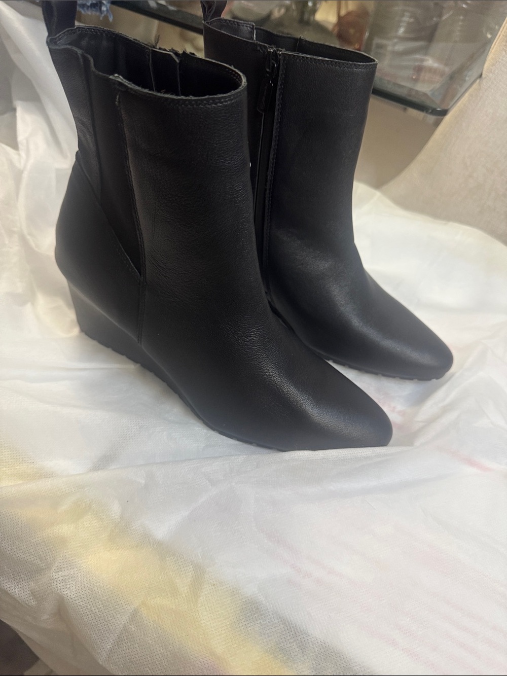Blondo waterproof wedge Ankle Boots - Sleek Zip-Closure Design